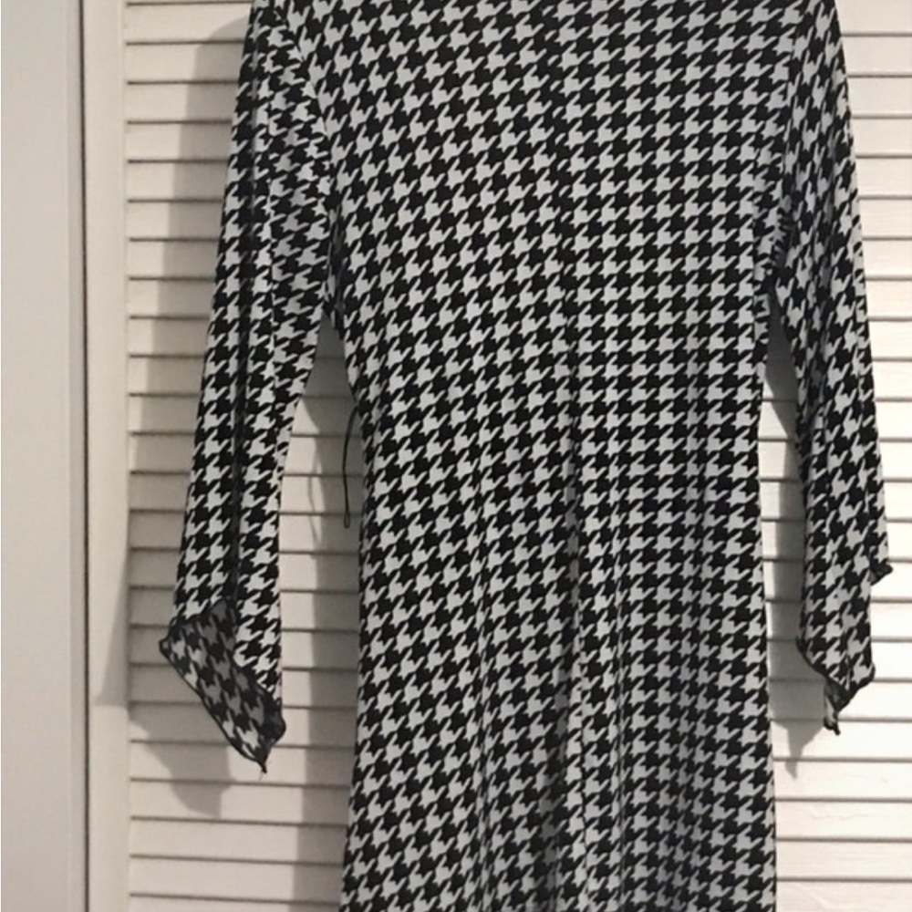 Houndstooth Blouse With Belt Loop Size S - image 2
